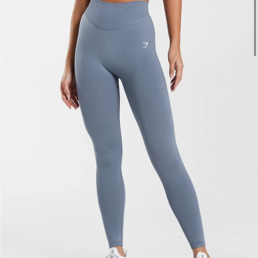 NWOT sweat seamless gym shark leggings